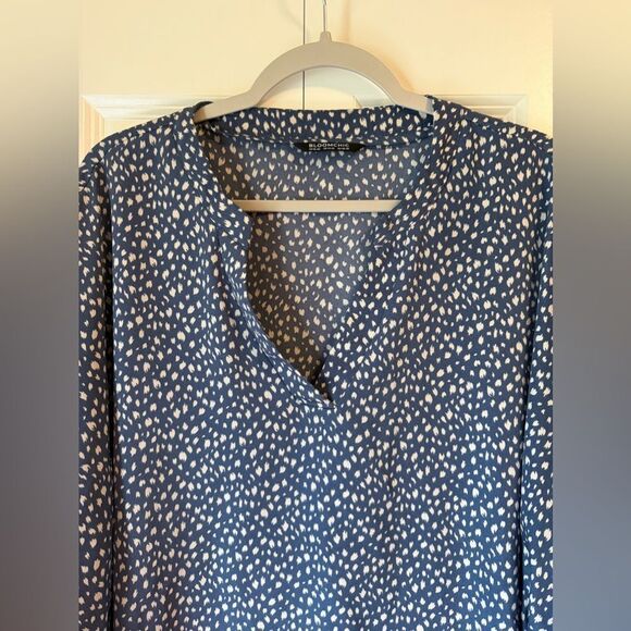 BLOOM CHIC LEOPARD PRINT VNECK RUFFLE SLEEVE BOUSE BLUE AND WHITE SIZE  18-20 - Picture 5 of 13